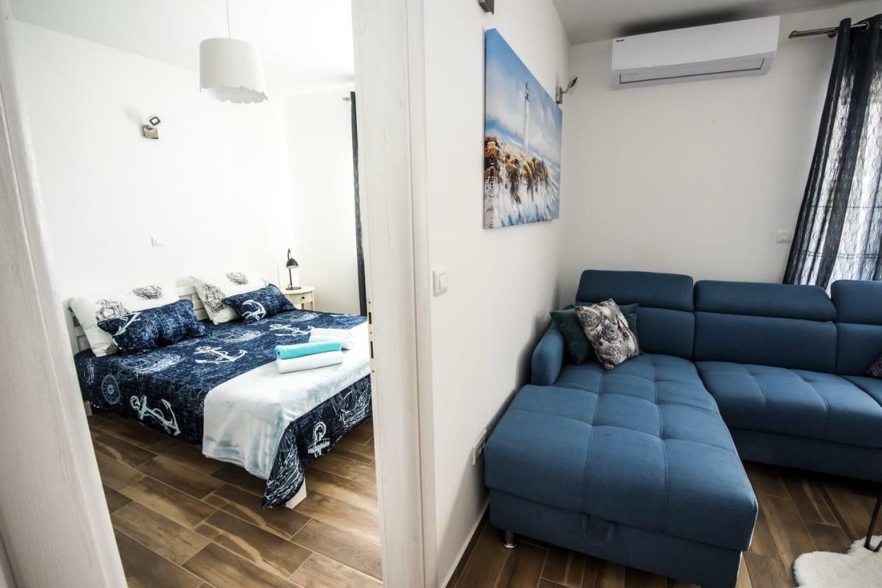 Blue Pearl Apartment Rogoznica  Bagian luar foto