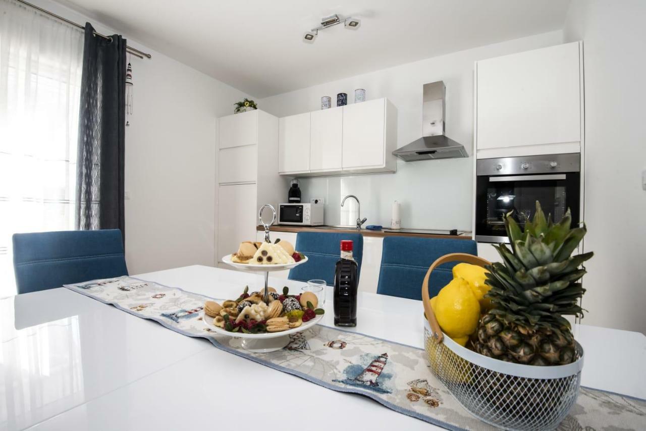 Blue Pearl Apartment Rogoznica  Bagian luar foto